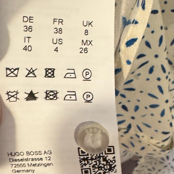 🔖 NWT Hugo Boss Cream and Blue Silk Blouse - 4 - Picture 5 of 6